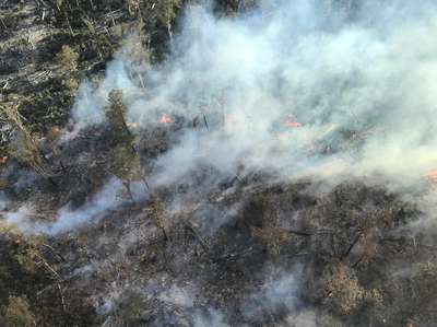 An aerial photograph of the Tasmanian bushfires still burning in February 2019
